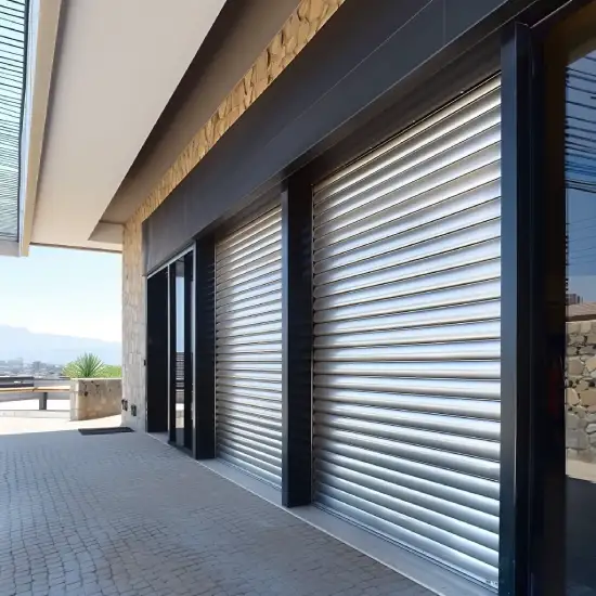 Todo sobre Cortinas Metálicas: Protección y Estilo para su Negocio